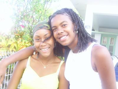 la cest soso & axou marigot represente deux miss du 972 tres tres mimi pour vous les mecs